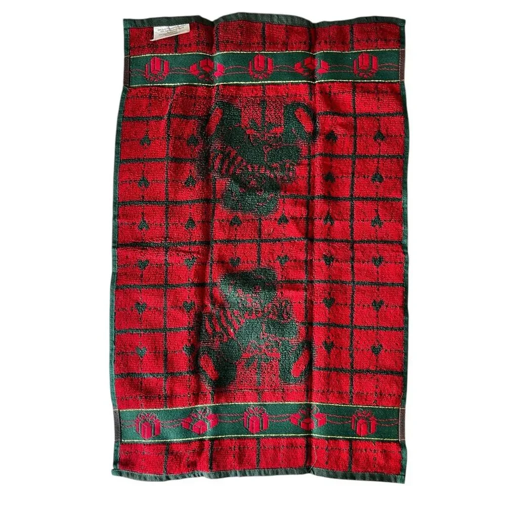 Vintage Christmas Bear Towel Set Of 3 With Gift Motif In Green & Red